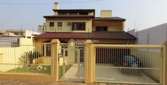 Casa com 4 Quartos à venda, 350m² no Nonoai, Porto Alegre