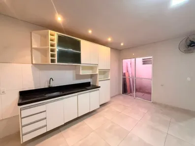 Casa de Condomínio com 2 Quartos à venda, 140m² no Jardim Imperial, Cuiabá