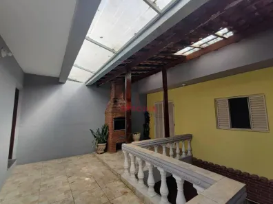 Sobrado com 4 Quartos à venda, 250m² no Jardim Las Vegas, Santo André
