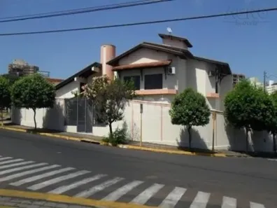 Sobrado com 5 Quartos à venda, 320m² no Jardim Panorama, Bauru