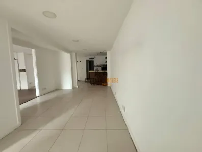 Imóvel Comercial para alugar, 200m² no Gonzaga, Santos