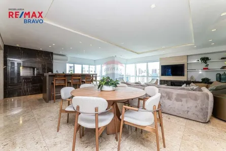 Apartamento com 3 Quartos à venda, 221m² no Água Verde, Curitiba