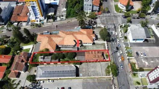 Lote/Terreno à venda, 751m² no Alto da Glória, Curitiba
