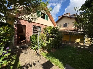 Casa com 3 Quartos à venda, 100m² no Vale do Paraíso, Teresópolis