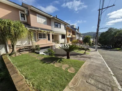 Casa com 3 Quartos à venda, 230m² no Vila Nova, Porto Alegre