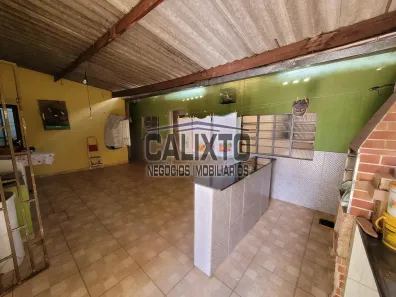 Casa com 2 Quartos à venda, 170m² no Laranjeiras, Uberlândia