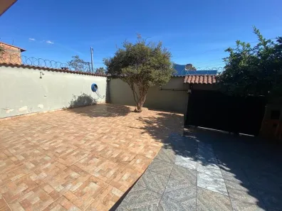 Casa com 3 Quartos à venda, 220m² no Parque Xangri-Lá, Contagem