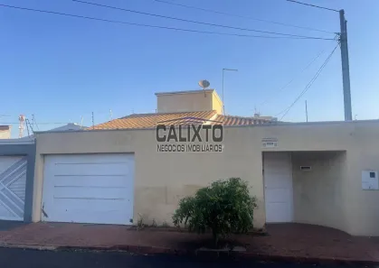 Casa com 3 Quartos à venda, 170m² no Brasil, Uberlândia