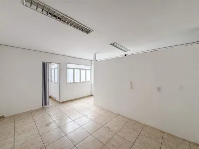 Ponto Comercial para alugar, 140m² no Vitória, Londrina