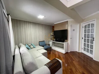Casa de Condomínio com 4 Quartos à venda, 180m² no Xaxim, Curitiba