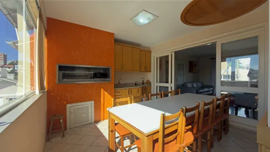 Casa com 3 Quartos para alugar, 240m² no Universitário, Bento Gonçalves