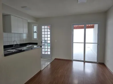 Casa de Condomínio com 2 Quartos à venda, 65m² no Jardim Interlagos, Hortolândia