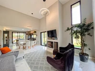 Casa de Condomínio com 3 Quartos à venda, 189m² no , Garopaba