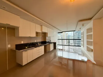 Apartamento com 2 Quartos para alugar, 84m² no Recreio dos Bandeirantes, Rio de Janeiro
