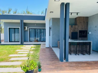 Casa com 3 Quartos à venda, 300m² no Village Dunas 1, Balneário Gaivota