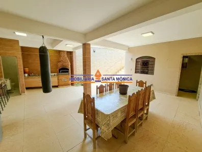 Casa com 4 Quartos à venda, 122m² no Santa Amélia, Belo Horizonte