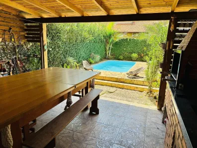 Casa com 3 Quartos à venda, 120m² no Campeche, Florianópolis