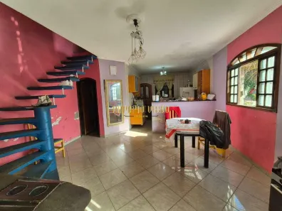 Sobrado com 2 Quartos para alugar, 109m² no Jardim Quaresmeira, Suzano