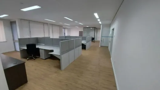 Sala Comercial para alugar, 200m² no Bela Vista, São Paulo