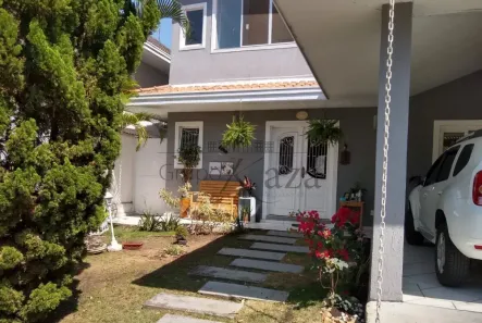 Casa de Condomínio com 4 Quartos para alugar, 252m² no Urbanova, São José dos Campos