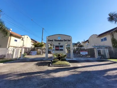 Casa de Condomínio com 2 Quartos para alugar, 80m² no Hípica, Porto Alegre