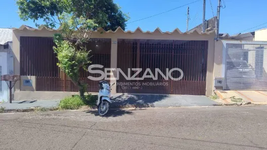 Casa com 3 Quartos para alugar, 240m² no Coophafé, Campo Grande