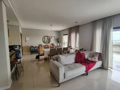 Sobrado com 4 Quartos à venda, 270m² no Jardim República, São José dos Campos