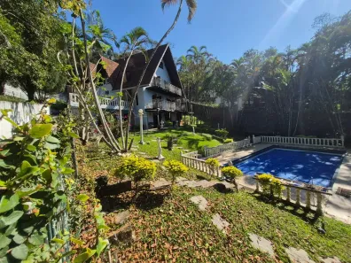 Sobrado com 4 Quartos à venda, 500m² no Roseira, Mairiporã