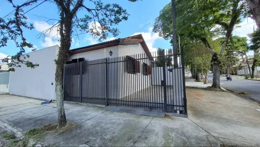 Imóvel Comercial com 3 Quartos para alugar, 130m² no Jardim Santa Clara, Taubaté