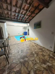 Casa com 5 Quartos à venda, 300m² no Santa Mônica, Uberlândia