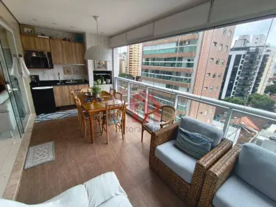 Apartamento com 4 Quartos para alugar, 181m² no Gonzaga, Santos