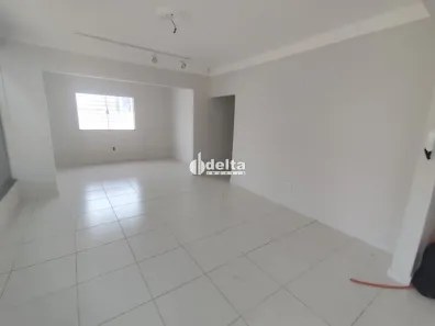 Ponto Comercial para alugar, 280m² no Fundinho, Uberlândia