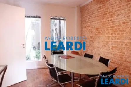 Casa com 3 Quartos à venda, 180m² no Jardim Europa, São Paulo