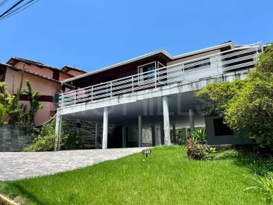 Casa de Condomínio com 3 Quartos à venda, 630m² no Sapê, Niterói