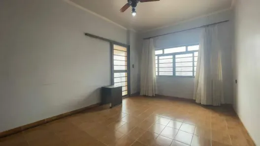 Casa com 3 Quartos à venda, 250m² no Vila Claudia, Limeira