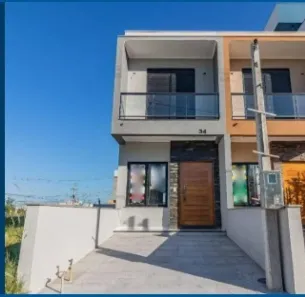 Casa com 2 Quartos para alugar, 100m² no Hípica, Porto Alegre