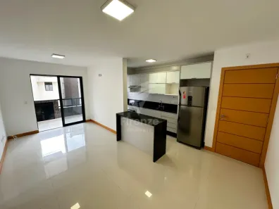 Apartamento com 2 Quartos para alugar, 75m² no Portão, Curitiba