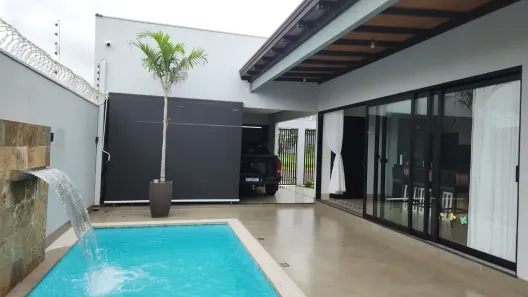 Casa com 4 Quartos à venda, 228m² no Centro, Tangará da Serra