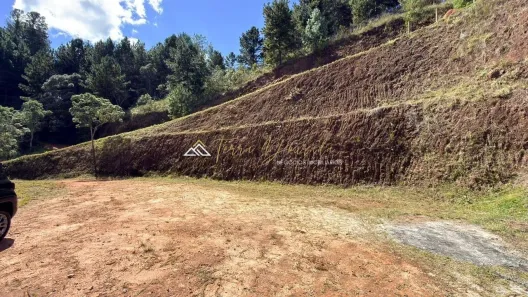 Lote/Terreno à venda, 1495m² no Loteamento Atalaia, Campos do Jordão