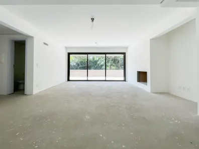 Apartamento com 3 Quartos para alugar, 206m² no Três Figueiras, Porto Alegre