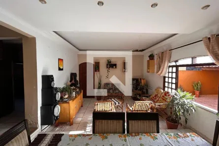 Casa com 3 Quartos à venda, 240m² no Vila Santana, São Paulo