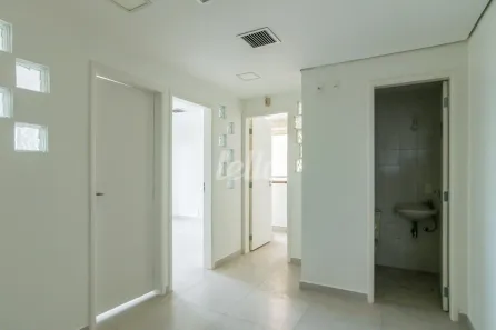 Sala Comercial para alugar, 42m² no Vila Olímpia, São Paulo