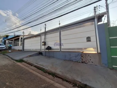 Casa com 3 Quartos à venda, 350m² no Centro-Norte, Cuiabá