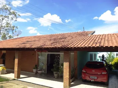 Fazenda/Sítio com 4 Quartos à venda, 342m² no São José, Americana