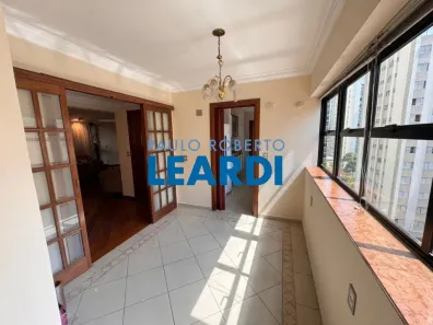 Apartamento com 3 Quartos para alugar, 150m² no Moema, São Paulo