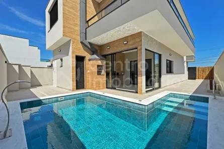 Casa de Condomínio com 4 Quartos à venda, 140m² no , Peruíbe