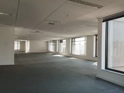 Sala Comercial para alugar, 381m² no Indianópolis, São Paulo