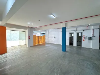 Ponto Comercial para alugar, 275m² no Água Verde, Blumenau
