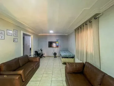Casa com 7 Quartos à venda, 198m² no Conjunto Água Branca, Contagem