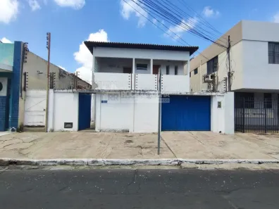 Casa com 6 Quartos para alugar, 285m² no Centro, Teresina